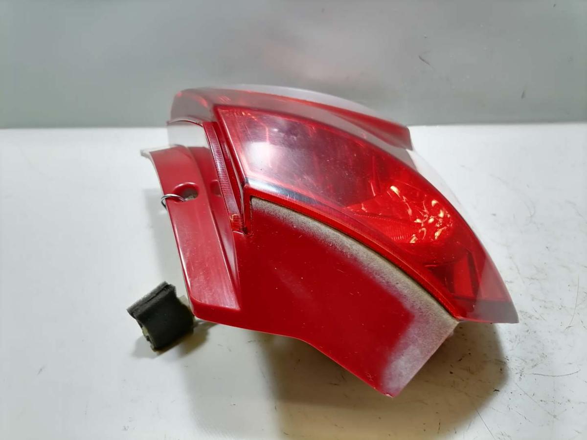 Chevrolet Aveo original Rücklicht Rückleuchte Heckleuchte links rot weiß BJ09